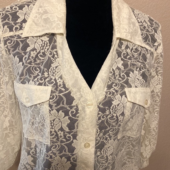 White Lace Button Down Top Layer - Picture 2 of 8